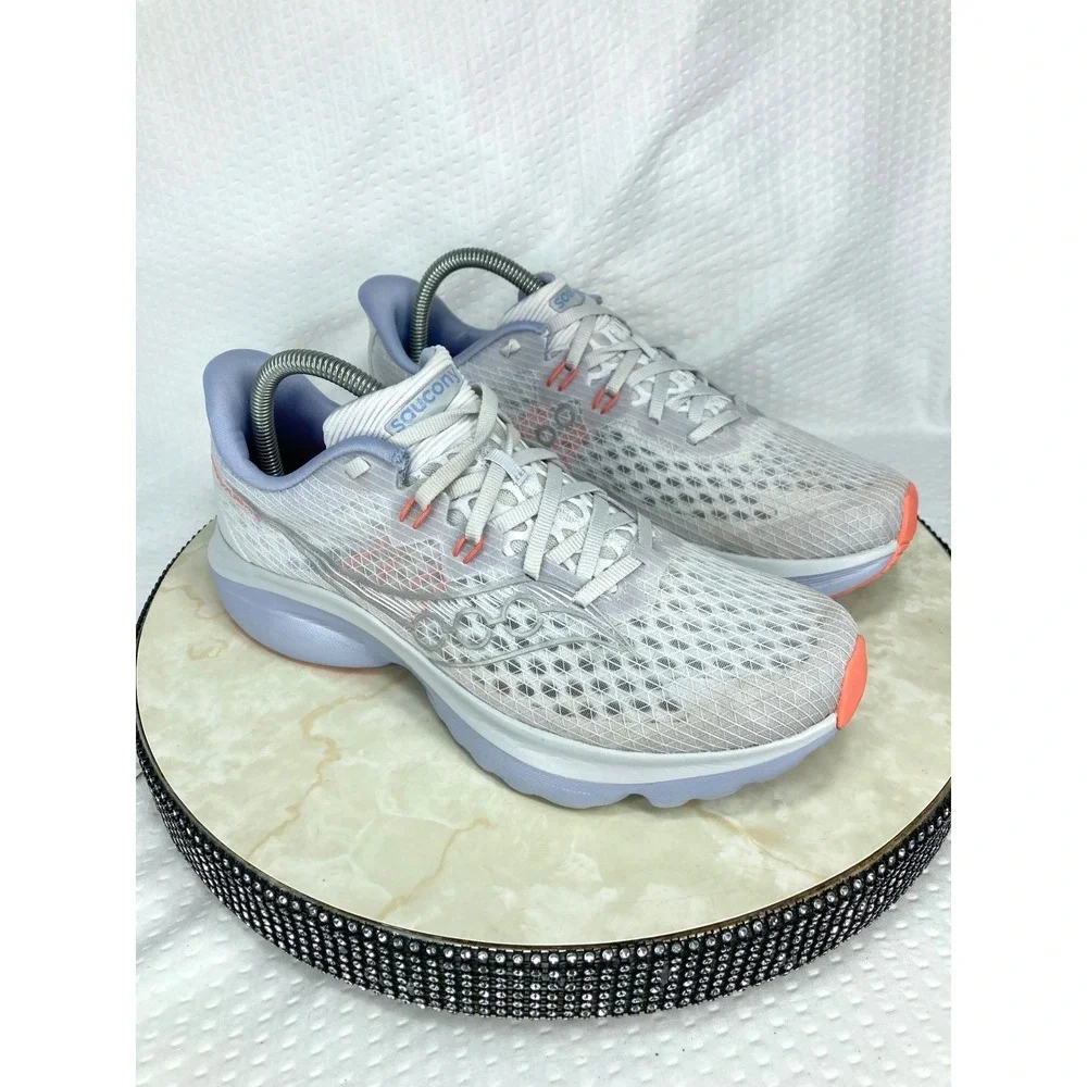 Saucony Kinvara 14 Running Shoes Womens 9.5 White Violet Sporty Comfort Sneakers